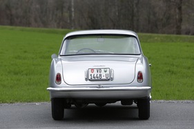 Alfa Romeo 1900C Super Sprint Coupé Ghia-Aigle (1959) - Heckansicht - auffallend die kleinen Leuchteinheiten