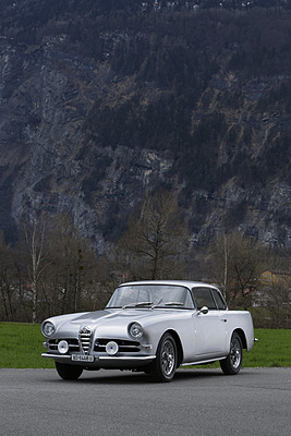 Alfa Romeo 1900C Super Sprint Coupé Ghia-Aigle (1959) - elegantes Coupé, die Nebelscheinwerfer wurden vermutlich nachgerüstet