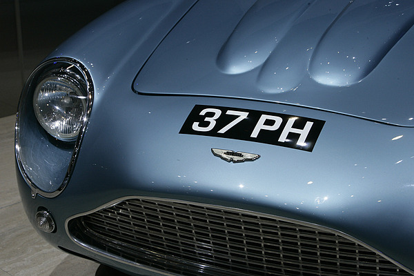 Aston Martin DB4 GT Zagato (1961) am Genfer Autosalon 2011 - Front