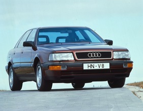 Audi V8 (1988) - im Stil der Fahrzeuge jener Zeit Audi V8 (1988) - im Stil der Fahrzeuge jener Zeit