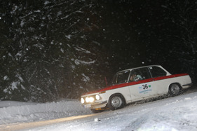 BMW 2002 ti (1972) - an der Planai Classic 2013