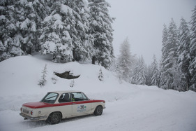 BMW 2002 ti (1972) - an der Planai Classic 2013