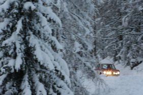 BMW 2002 ti (1972) - an der Planai Classic 2013