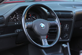 BMW 325i Cabriolet (E30, 1989) - griffiges Lenkrad