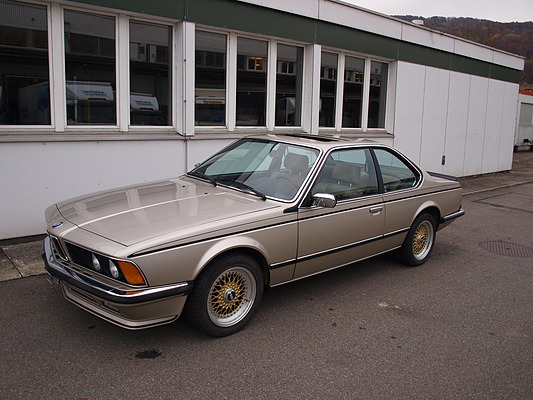 BMW 635 CSI (1985) - angeboten unter Lot 006 an der Versteigerung der Oldtimer Galerie Toffen vom 26. November 2011