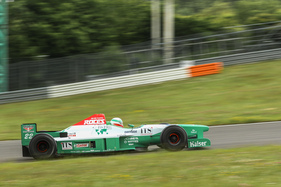 Bild Boss GP Rennwagen Forti Ford 1996 während Demorunde bei der Historic Trophy Nürburgring 2016