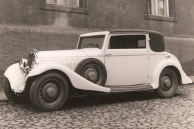 Bugatti 49 (1931) - der Bugatti, wie er Beroun bei Prag am Strassenrand stand