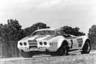 Chevrolet Corvette (1970) - Die Chevrolet Corvette des Troy Promotions Team und Fahrer Tony DeLorenzo mit geplatztem Reifen (12 Stunden von Sebring 1970)