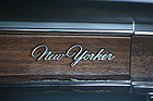 Chrysler New Yorker (1966) - Schriftzug auf dem Armaturenbrett