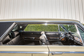 Chrysler New Yorker (1966) - gerade Kanten überwiegen