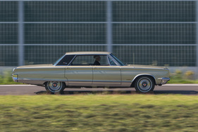 Chrysler New Yorker (1966) - komfortabel fahren und herrlich gleiten