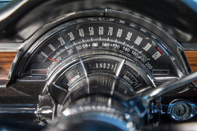 Chrysler New Yorker (1966) - verspieltes Innendesign