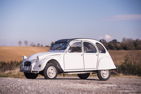 Citroën 2 CV AZKA  (1987) - als Lot 301 angeboten an der Artcurial Rétromobile Versteigerung am 6. Februar 2016