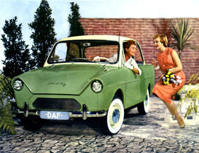 DAF 600 (1959) - wird gerne von Frauen gefahren - aus einem Verkaufsprospekt