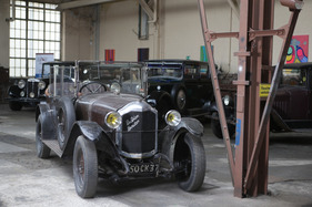 De Dion Bouton Typ IE (1922) - in der Ausstellung "Schlafende Automobilschönheiten der Collection Schlumpf" in Kassel im Jahr 2013