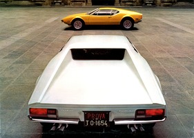 De Tomaso Pantera (1972) - Heck- und Seitenansicht - aus einem Verkaufsprospekt De Tomaso Pantera (1972) - Heck- und Seitenansicht - aus einem Verkaufsprospekt