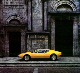 De Tomaso Pantera (1972) - Silhouettenansicht des attraktiven Mittelmotorsportlers - aus einem Verkaufsprospekt De Tomaso Pantera (1972) - Silhouettenansicht des attraktiven Mittelmotorsportlers - aus einem Verkaufsprospekt