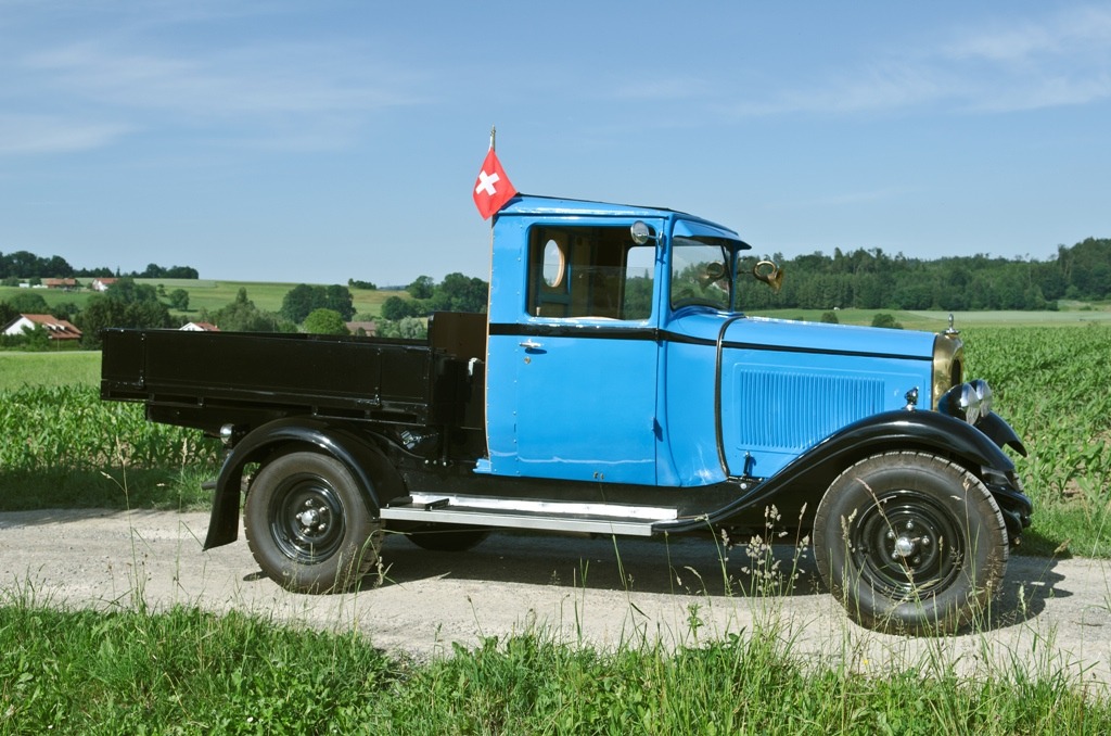 Die Restauration eines Citroën AC4 Lieferwagens: Fahrzeug nach beendeter Restauration - Seitenansicht