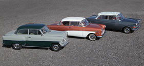 Bild Drei Generationen Opel Rekord - Olympia Rekord von 1956, Rekord Ascona von 1959 und Rekord P2 von 1962