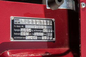 Facel Vega Facellia F2 1600 (1962) - das Schweizer Typenschild nennt als Leergewicht 1080 kg
