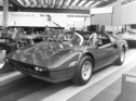 Ferrari 308 GTS (1977) - Premiere der Targa-Version des 308 GTB, das wegnehmbare Dachteil wird hinter den Sitzen untergebracht - Internationale Automobilausstellung (IAA) in Frankfurt 1977