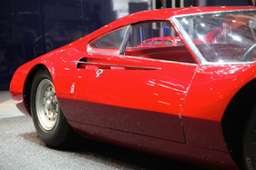 Ferrari Dino 206 Berlinetta Speciale Pininfarina (1965) - Lufteinlässe für den Mittelmotor - am Genfer Automobilsalon von 2013
