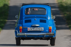 Fiat 500 L (1969) - kaum breiter als ein schweres Motorrad