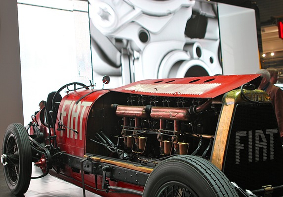 Fiat Eldridge (1923) am Genfer Autosalon 2011 - Alte und neue Technik vereint, da werden Unterschiede sichtbar