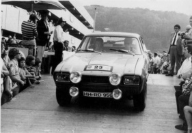 Ford Capri RS 2600 (1971) - Walter Röhrl mit seinem Beifahrer Hannes Rothfuß bei der Olympia-Rallye 1972 Ford Capri RS 2600 (1971) - Walter Röhrl mit seinem Beifahrer Hannes Rothfuß bei der Olympia-Rallye 1972