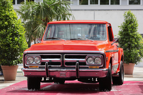 GMC Sierra 1500 Stepside Pickup (1971) - für CHF 42'560 oder EUR 39'046 verkauft - an der Dolder-Versteigerung der Oldtimer Galerie am 11. Juni 2016