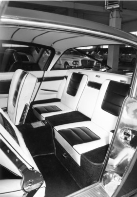 Ghia L.6.4 (1961) - die Rückbank war vor allem für die Beförderung von Gepäck gedacht