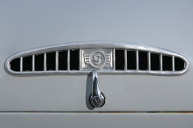 Goggomobil T 250 (1960) - Abluft vom Zweizylinder kann hier entweichen