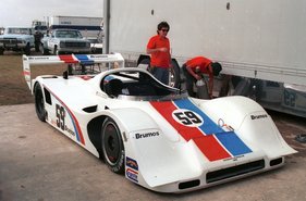 Gunnar 966 (1992) - Dieser Gunnar 966 mit Porsche Motor und Fahrer Hurley Haywood musste wegen elektrischen Problemen frühzeitig aufgeben. (12 Stunden von Sebring 1992)