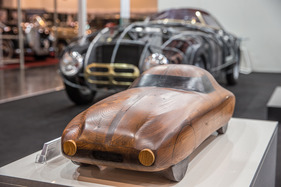 Bild Hanomag Weltrekord Diesel (1939) - an der Techno Classica 2014