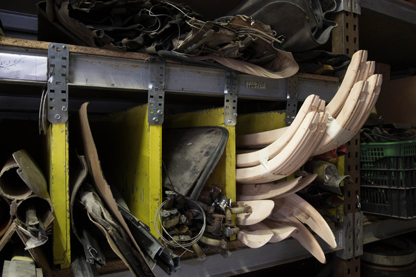 Holzteile und Komponenten für das Schiebedach - Einblicke in die Arbeit der Ponton-Manufaktur