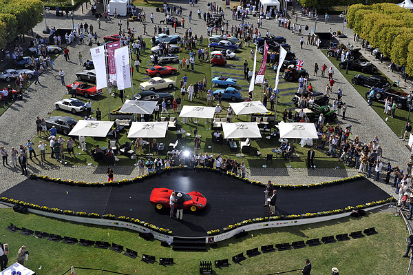 Impressionen vom Concours d'Elegance im Rahmen der Schloss Bensberg Classics 2012 - der Dino 166P/266P erhält den Jury-Spezialpreis