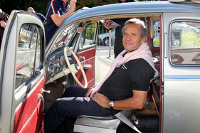Impressionen von der Rallye Historique im Rahmen der Schloss Bensberg Classics 2012 - Jacky Ickx am Lenkrad eines VW Käfers