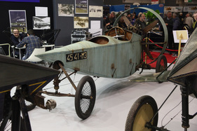 Impressionen von der Rétromobile 2013 - die schnellen "Hélice" Propeller-Autos des Marcel Leyat Impressionen von der Rétromobile 2013 - die schnellen "Hélice" Propeller-Autos des Marcel Leyat