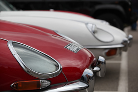 Jaguar E-Type Serie 1 und 2 - am 24. Oldtimer Grandprix Safenwil 2015