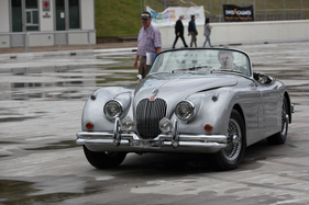 Jaguar XK 150 OTS (1959) - mit Beacham-Verbesserungen - an der Dolder-Versteigerung der Oldtimer Galerie am 11. Juni 2016