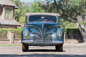 Lincoln-Zephyr Convertible Sedan (1939) - als Lot 165 unter dem Hammer an der RM Auction in Monterey am 15./16. August 2014