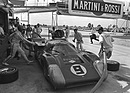Lola T70 Mk 3B GT (1969) - Boxenstopp des Lola T70 von Penske Racing mit Mark Donohue und Ronnie Bucknum (12 Stunden von Sebring 1969)