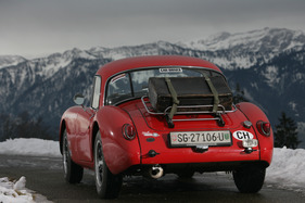 MG A Coupé (1959) - der Gepäckträger war schon damals ein bewährtes Zubehör