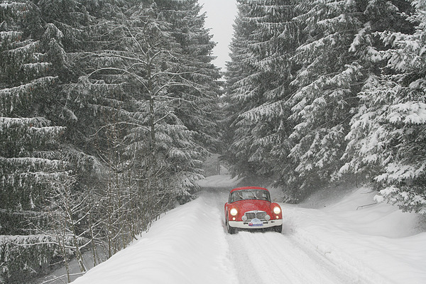 MG A Coupé (1959) - ein tolles Erlebnis -mit dem Oldtiemr in der Schneelandschaft