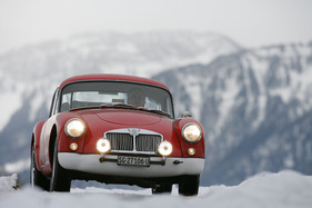 MG A Coupé (1959) - mit Kunststoffbeplankung und Unterbodenschutz MG A Coupé (1959) - mit Kunststoffbeplankung und Unterbodenschutz