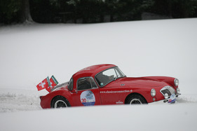 MG A Coupé (1959) - nur Schnee und ein MG A