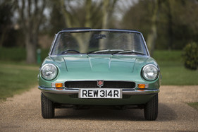 MG EX234 Prototyp (1965) - wirkt flach und breit MG EX234 Prototyp (1965) - wirkt flach und breit