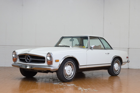 Mercedes-Benz 280 SL 'Pagoda' (1968) - als Lot 308 angeboten an der RM/Sotheby's Duemila Ruote Versteigerung am 25. bis 27. November 2016