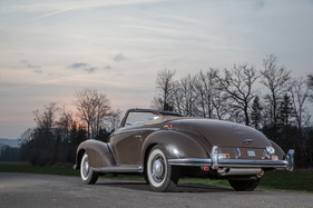 Mercedes-Benz 300 S Roadster (1953) - kein Hauch von Ponton-Karosserie Mercedes-Benz 300 S Roadster (1953) - kein Hauch von Ponton-Karosserie