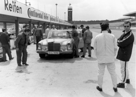 Mercedes-Benz 300 SEL 6.3 (1969) - Testfahrten auf dem Hockenheimring als Vorbereitung auf den Einsatz in Spa im Jahr 1969
